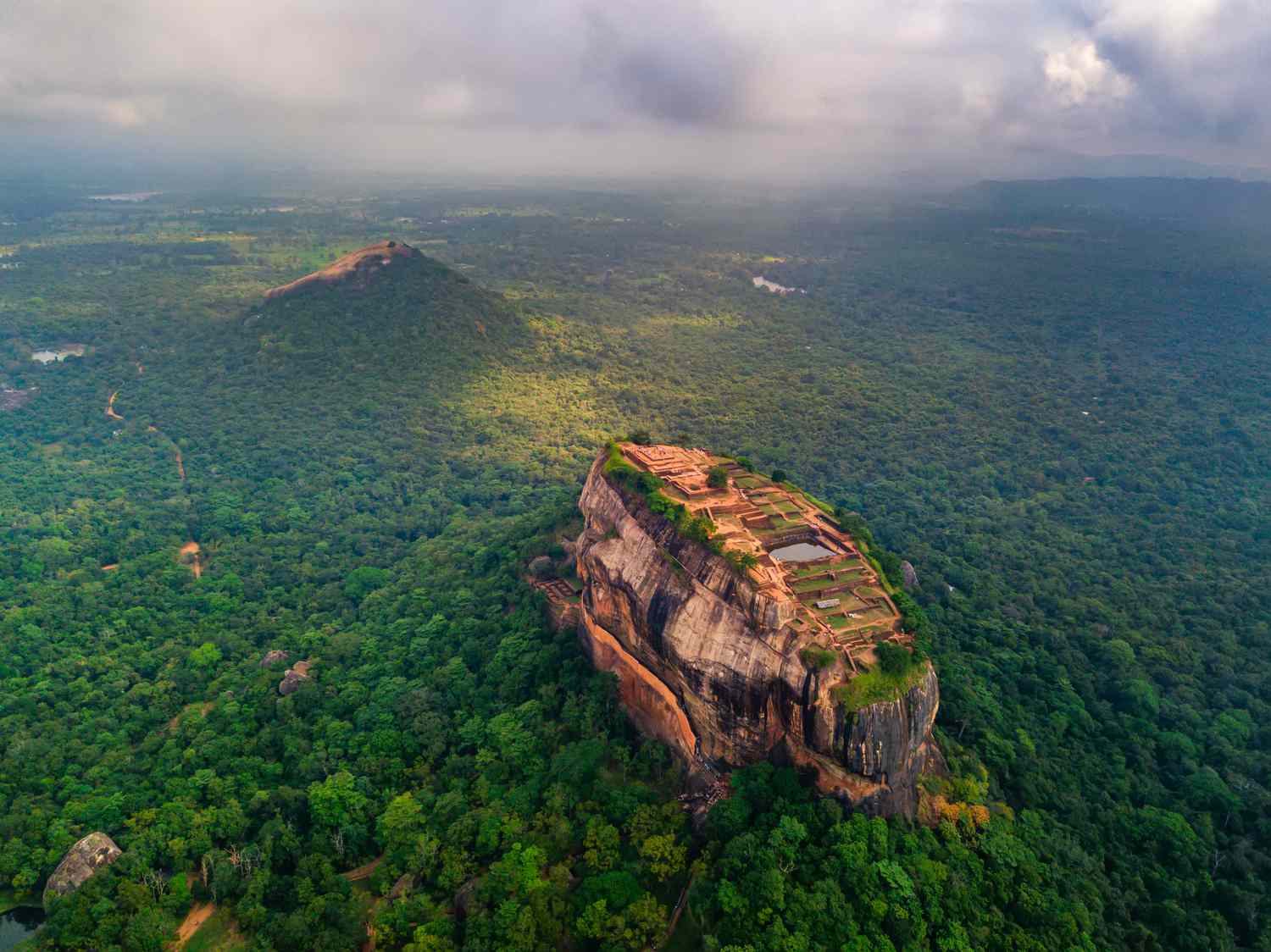 சுற்றுலா பயணிகள் விரும்பும் நாடுகளில் இலங்கைக்கு முதல் இடம்