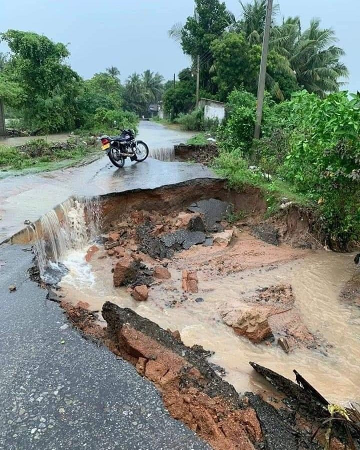 கல்லரிச்சல் வீதி சேதம்