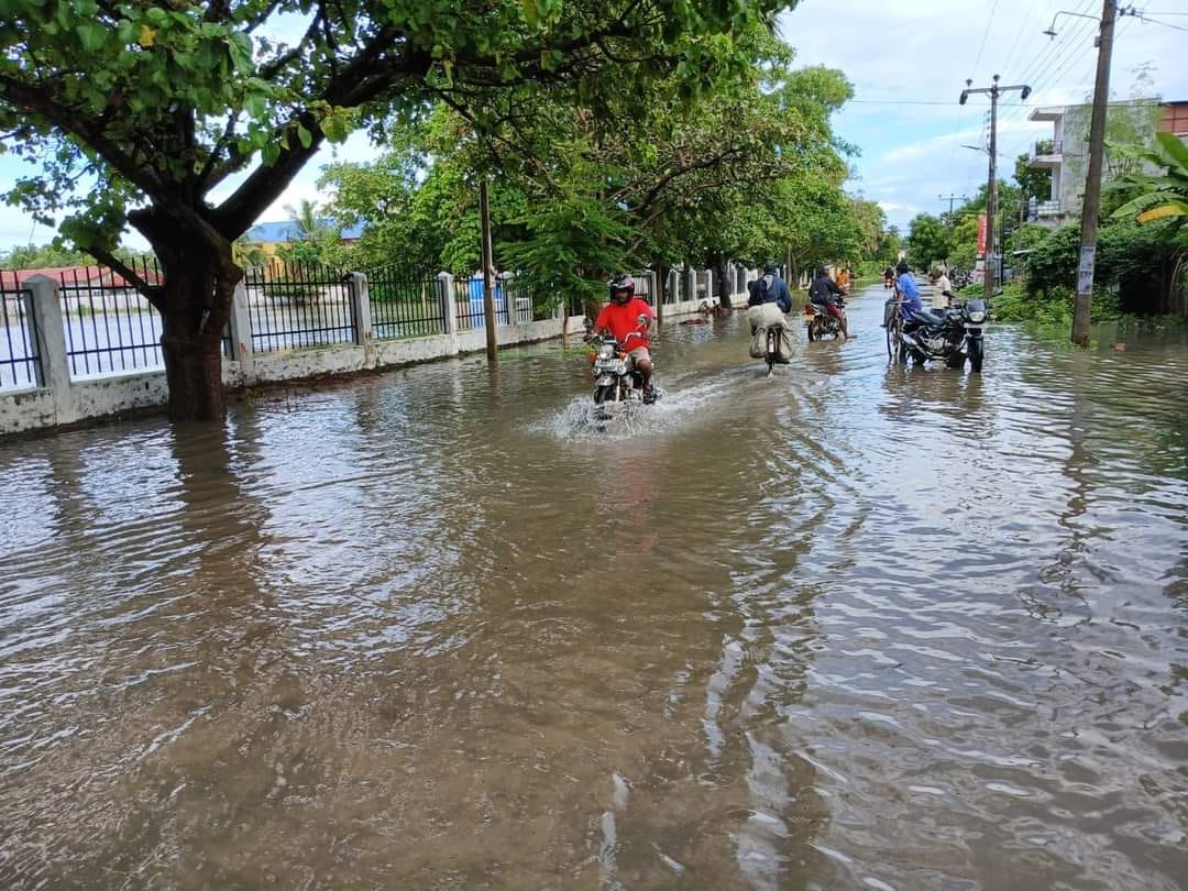 அம்பாறை மாவட்டத்தில் பலத்த மழை